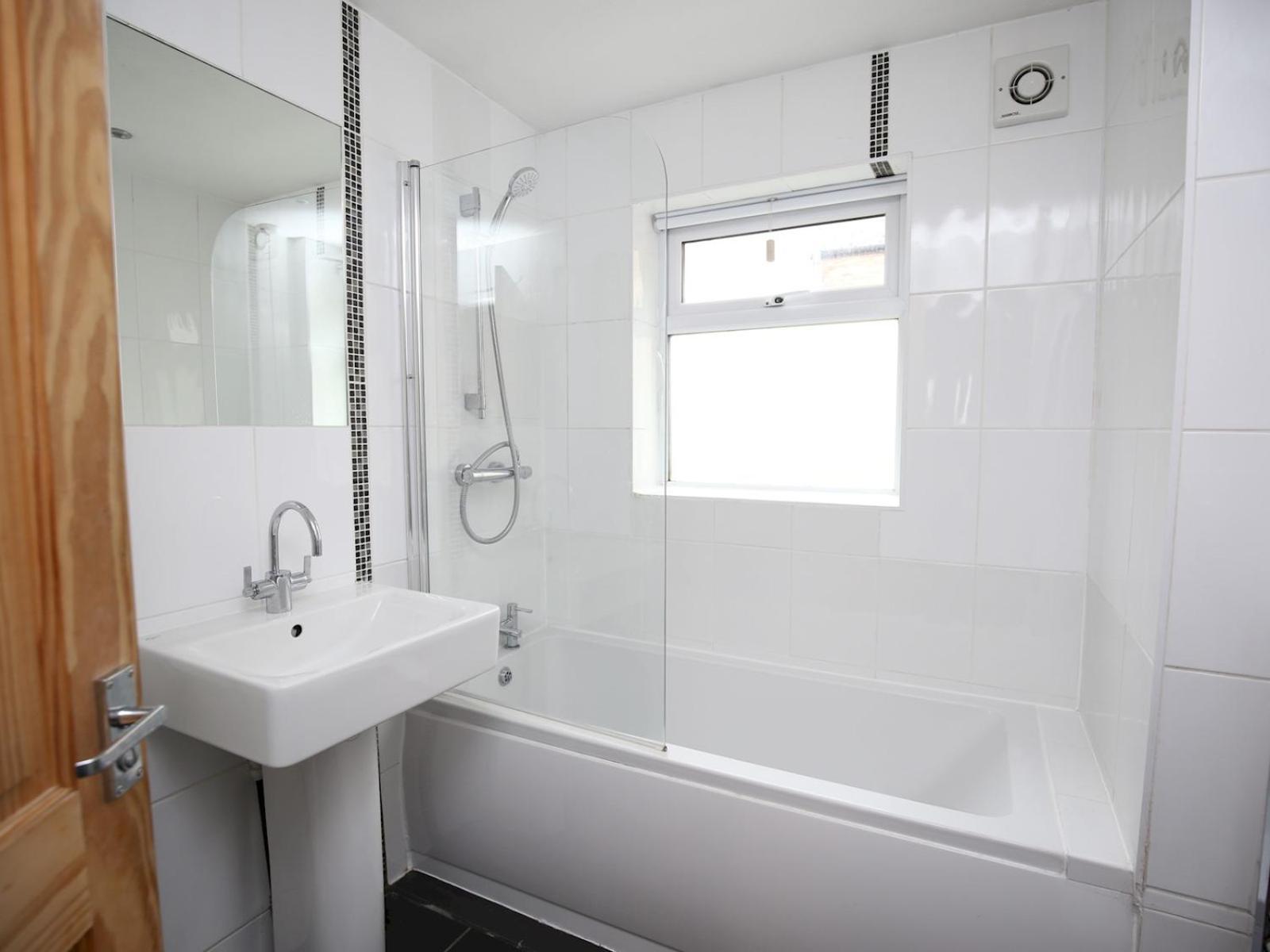 Sunny Victorian 2Br Townhouse Oxford Pass The Keys Villa ภายนอก รูปภาพ