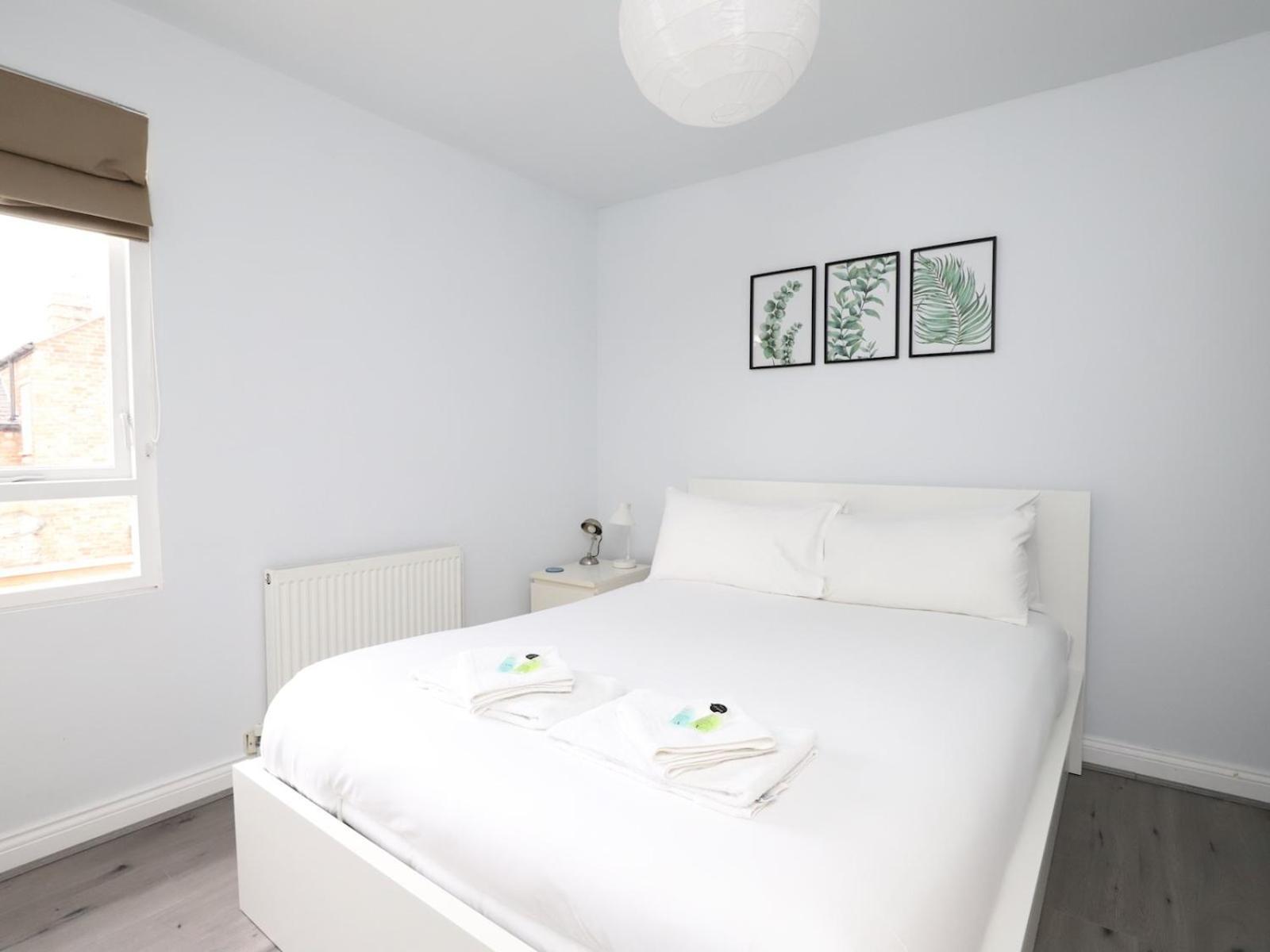 Sunny Victorian 2Br Townhouse Oxford Pass The Keys Villa ภายนอก รูปภาพ