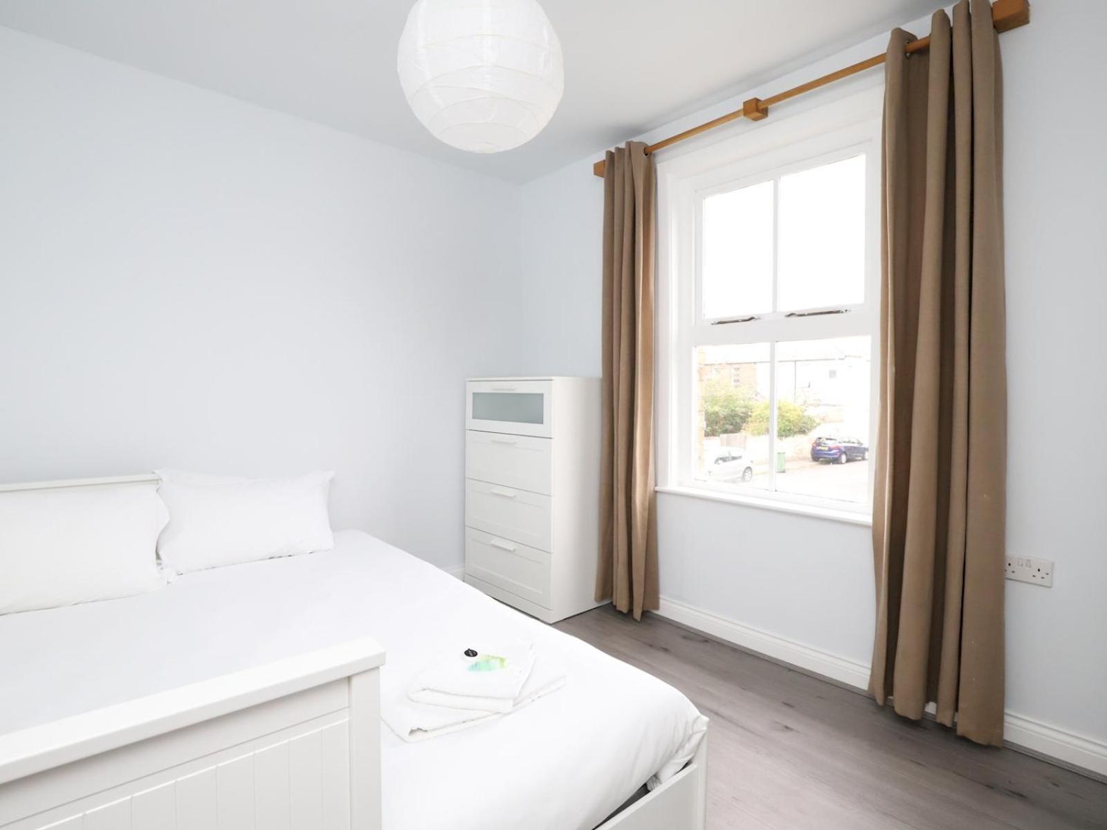 Sunny Victorian 2Br Townhouse Oxford Pass The Keys Villa ภายนอก รูปภาพ